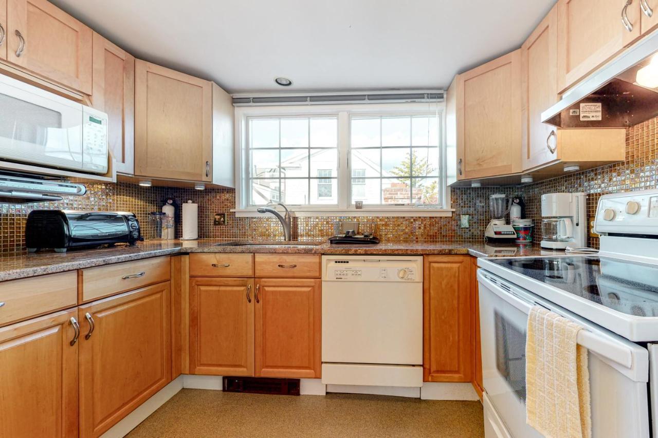 Cape Point Escape Apartment Provincetown Bagian luar foto