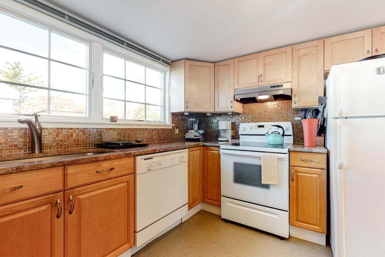 Cape Point Escape Apartment Provincetown Bagian luar foto